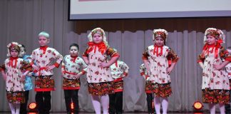 В Ухолове открыли Год единства народов России