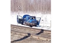 В Ухоловском округе автомобиль столкнулся с поездом