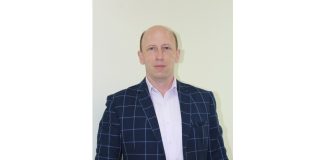 Директор Старожиловской спортшколы «Адмирал» Олег Лисов: «Мы активно развиваем бокс, волейбол и полиатлон»