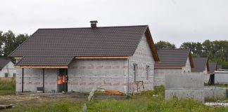Восемьдесят домов для работников АПК построили в четырех округах