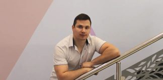 «Тонкая работа» Дмитрия Фитисова из Сасова помогает особенным детям раскрывать возможности