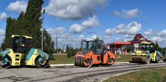 В Ухоловском округе продолжают ремонтировать дорогу по нацпроекту